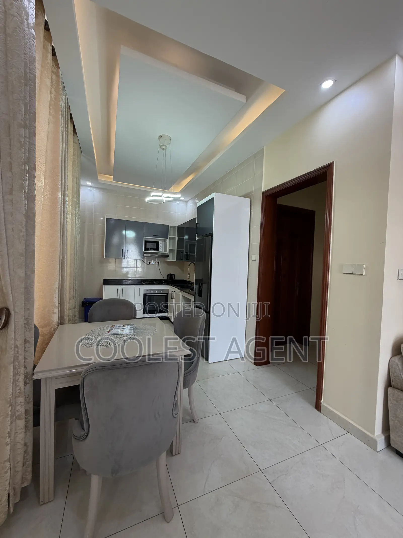 Furnished 2bdrm Apartment in Coolest Estate, Oyster Bay for rent in Oyster Bay