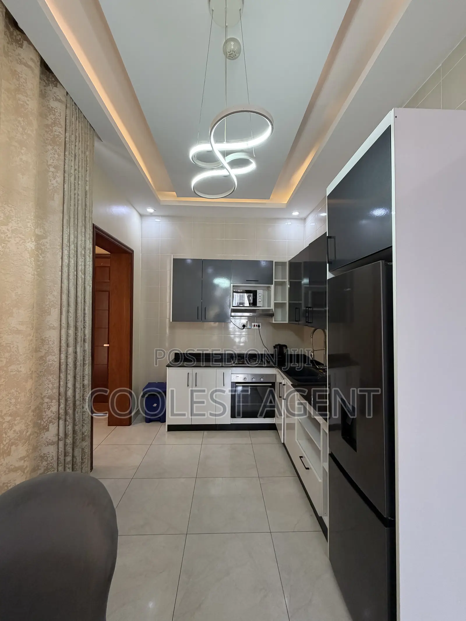 Furnished 2bdrm Apartment in Coolest Estate, Oyster Bay for rent in Oyster Bay