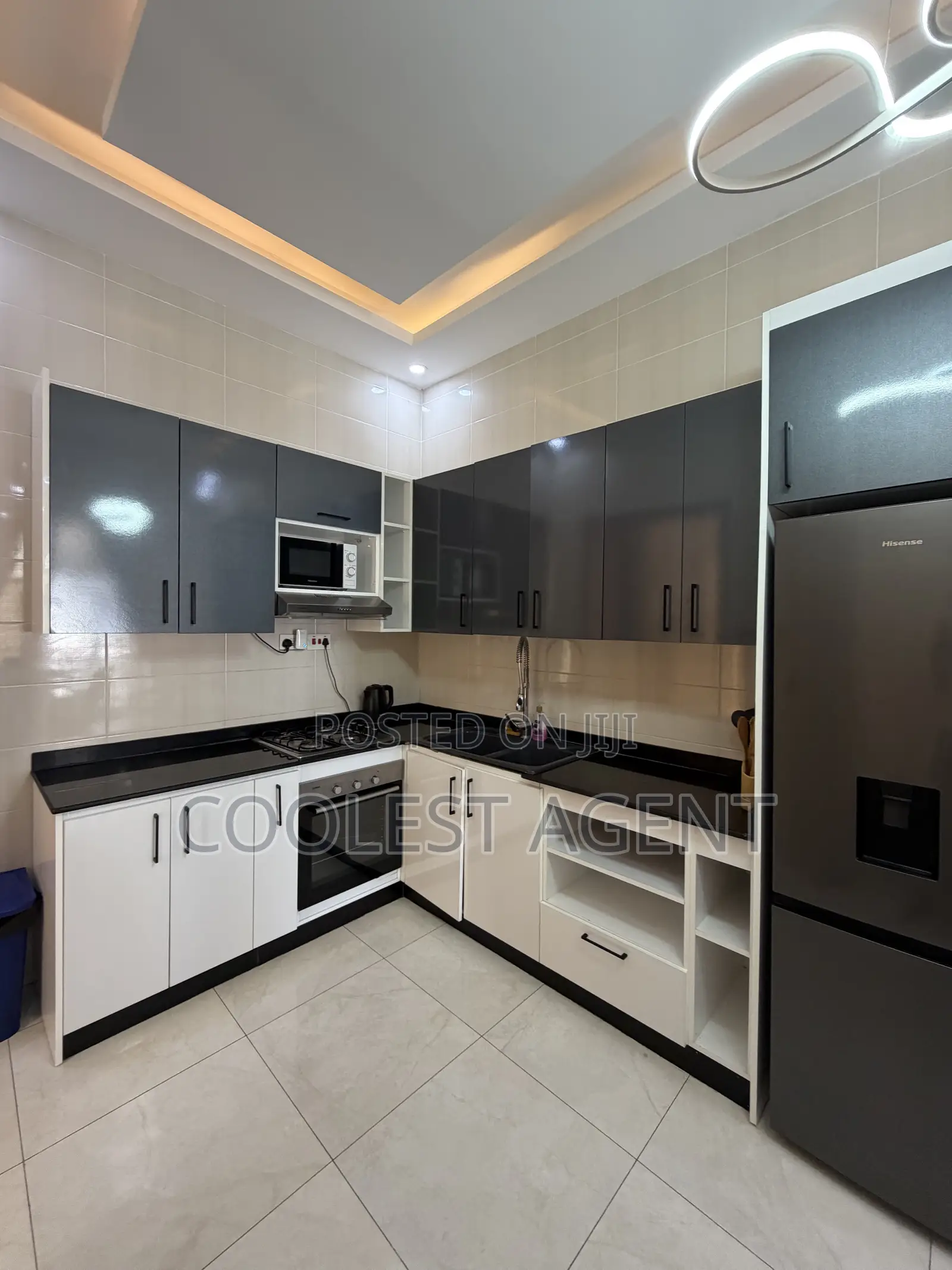 Furnished 2bdrm Apartment in Coolest Estate, Oyster Bay for rent in Oyster Bay