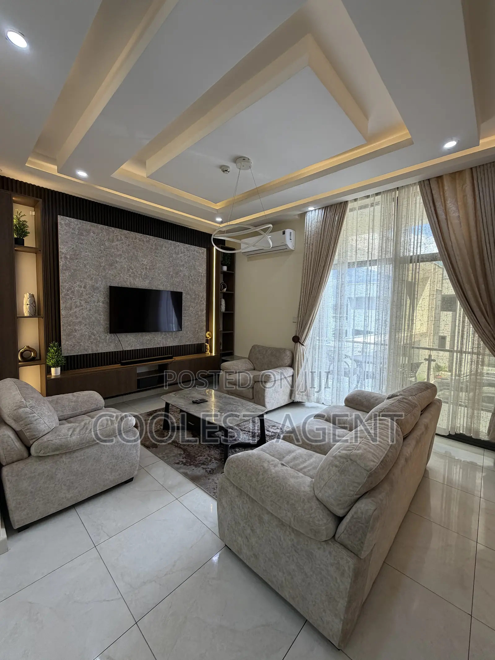 Furnished 2bdrm Apartment in Coolest Estate, Oyster Bay for rent in Oyster Bay