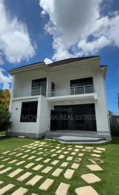 Furnished 2bdrm Villa in Mchakama Real Estate, Kunduchi for sale in Kunduchi