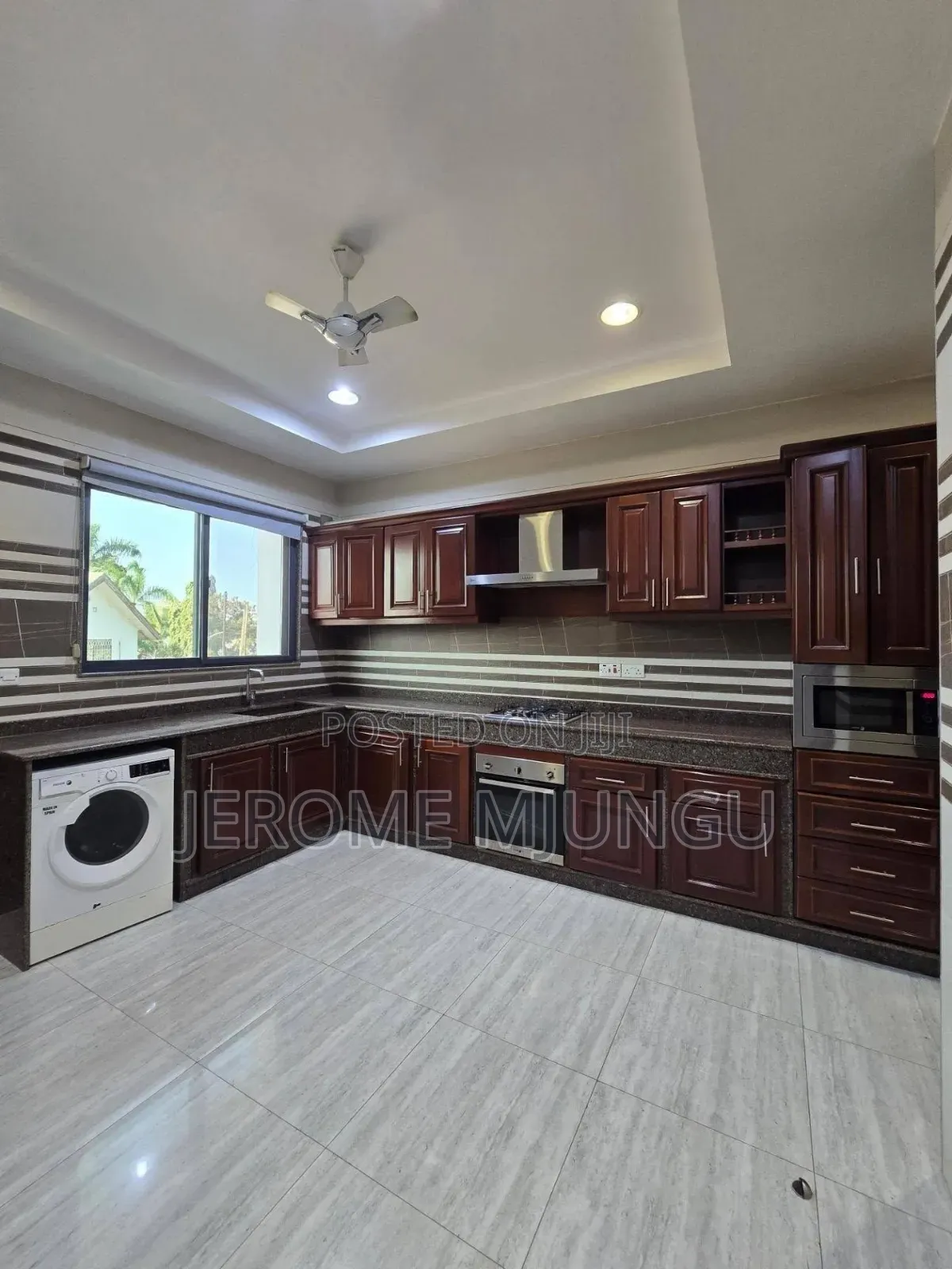 Furnished 3bdrm Apartment in Msasani for rent in Msasani