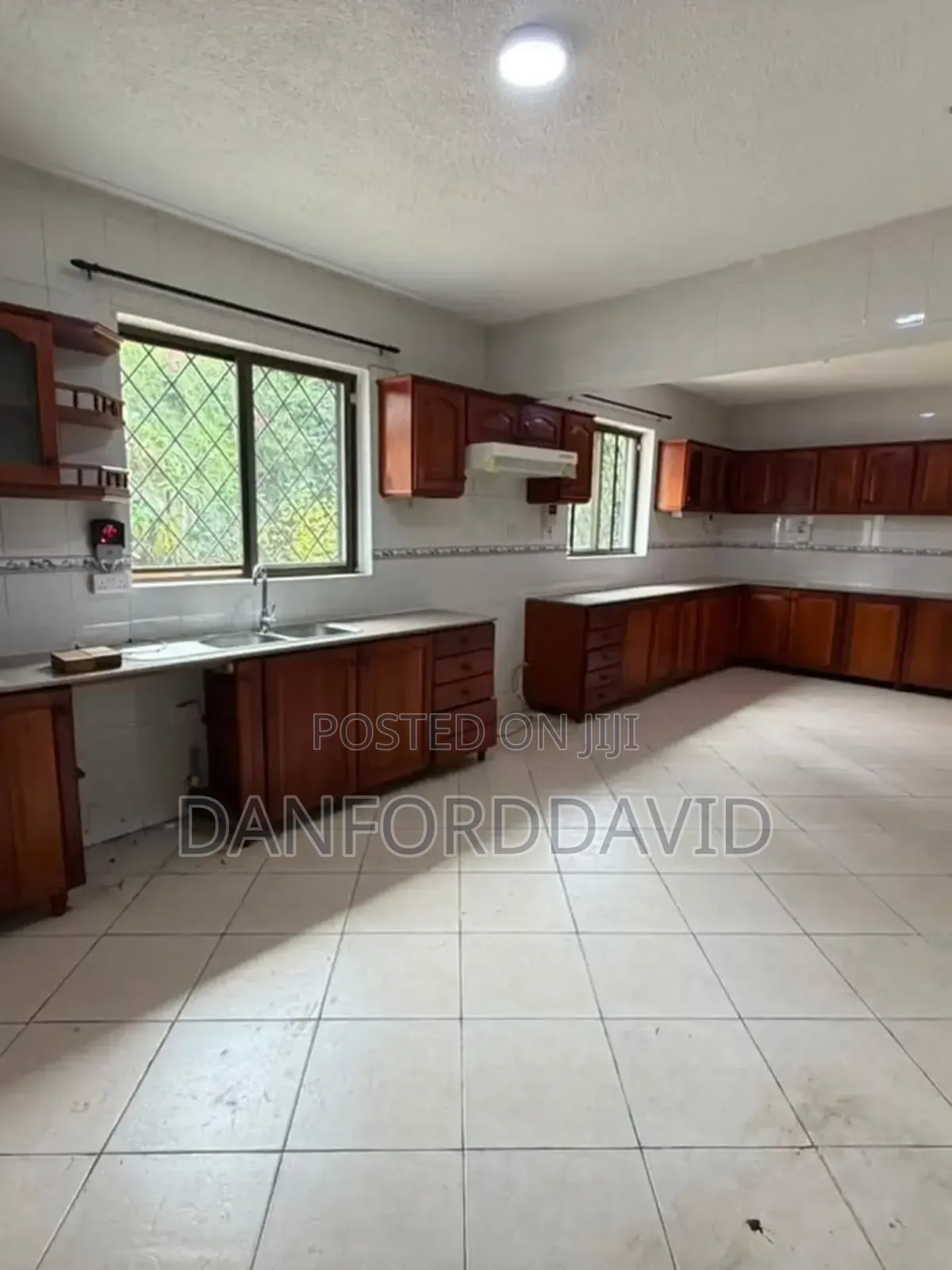 5bdrm House in Kahwa Real Estate, Masaki for rent in Masaki