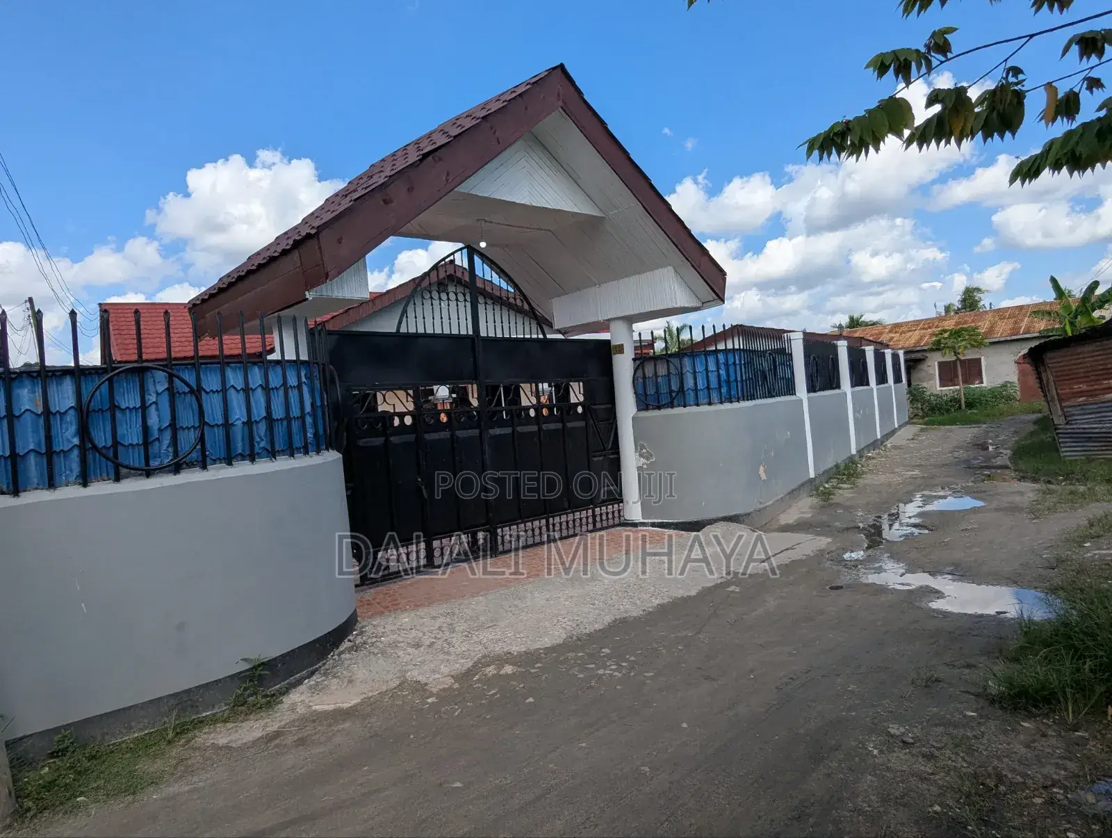 5bdrm House in Mazizini, Ukonga for sale in Ukonga