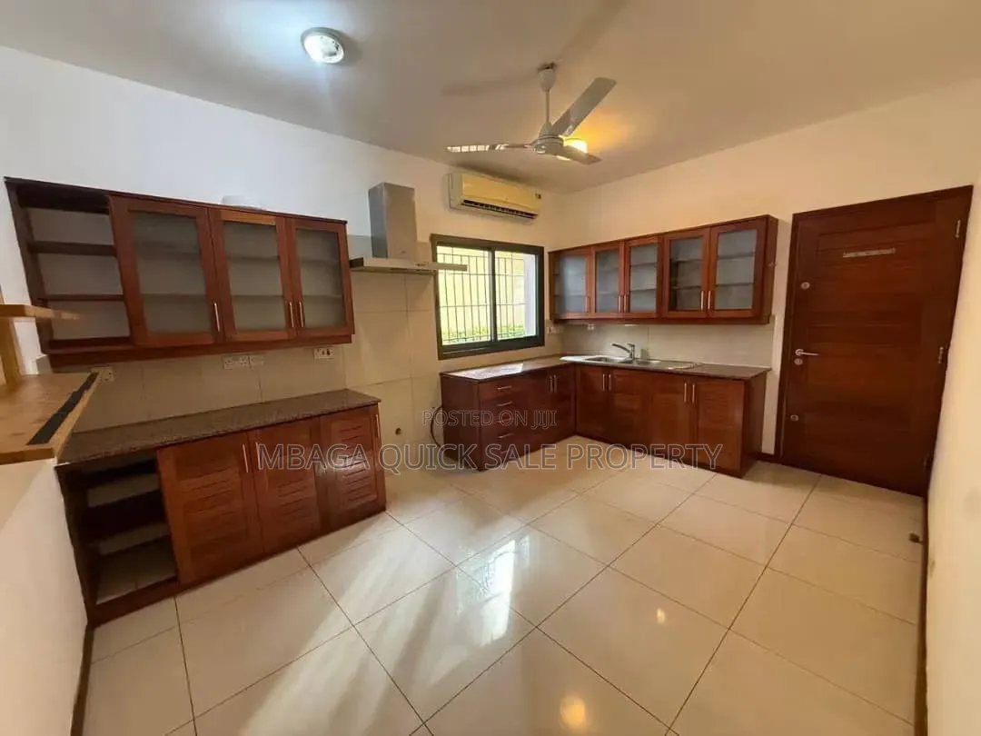 4bdrm Apartment in Oyster Bay for rent in Oyster Bay