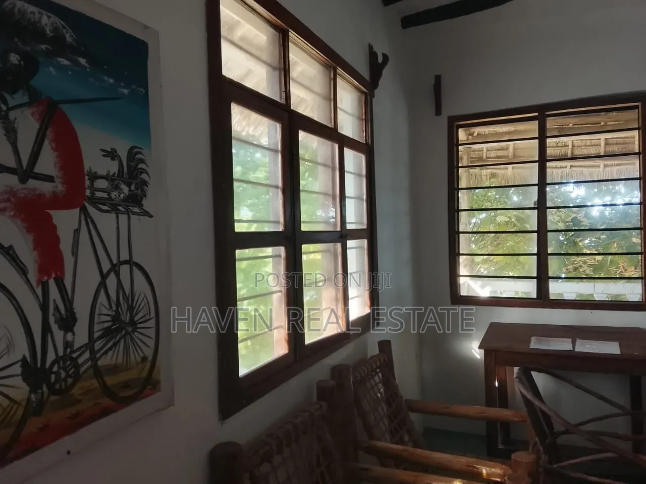 12bdrm House in Kati for sale in Kati