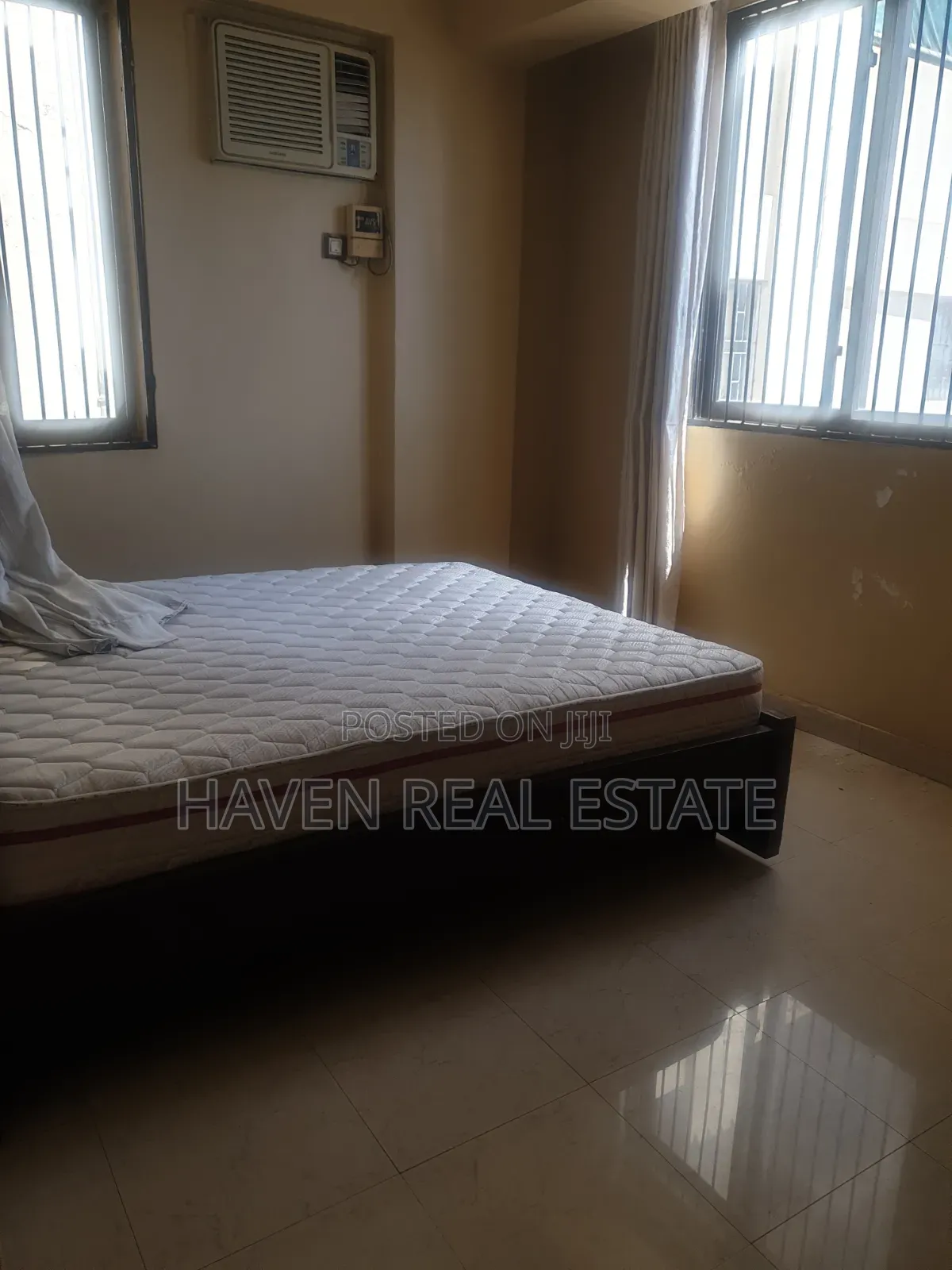 12bdrm House in Kati for sale in Kati