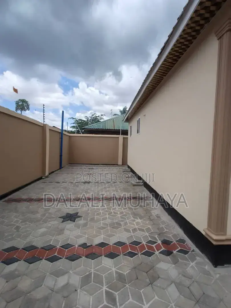 3bdrm House in Mfenisini Street, Mbagala for sale in Mbagala
