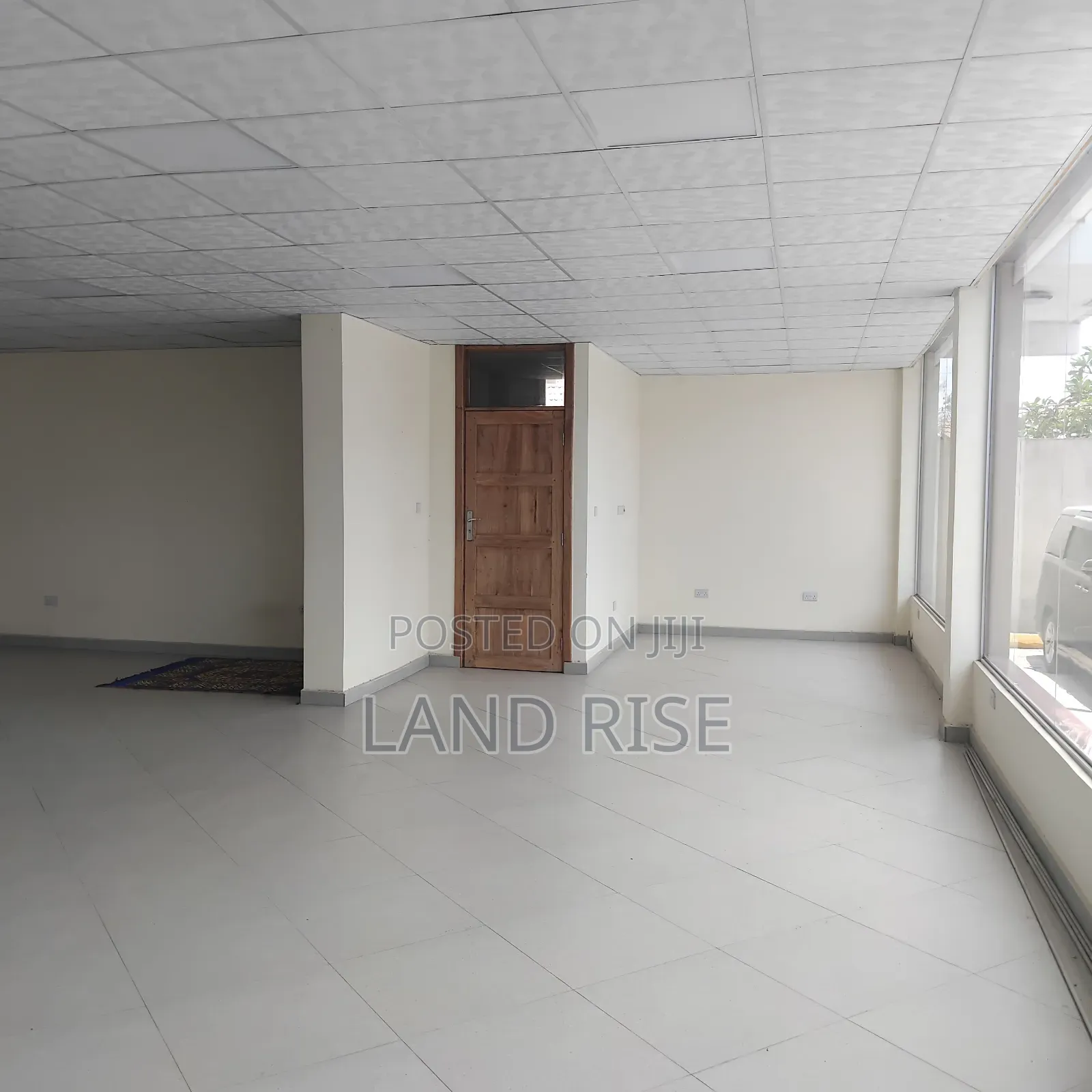 Office Space in Ali Hassan Mwinyi RD 200 SQM in Oyster Bay