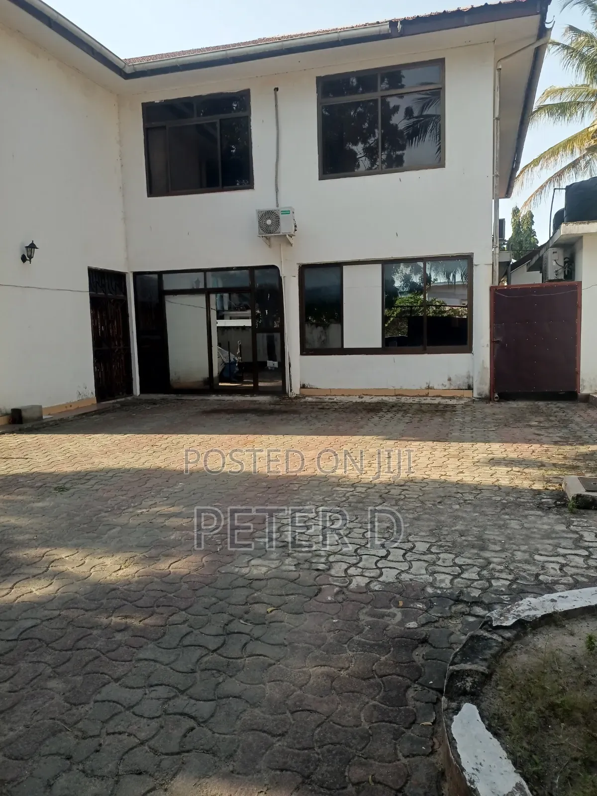 6bdrm House in Mikocheni for sale in Mikocheni