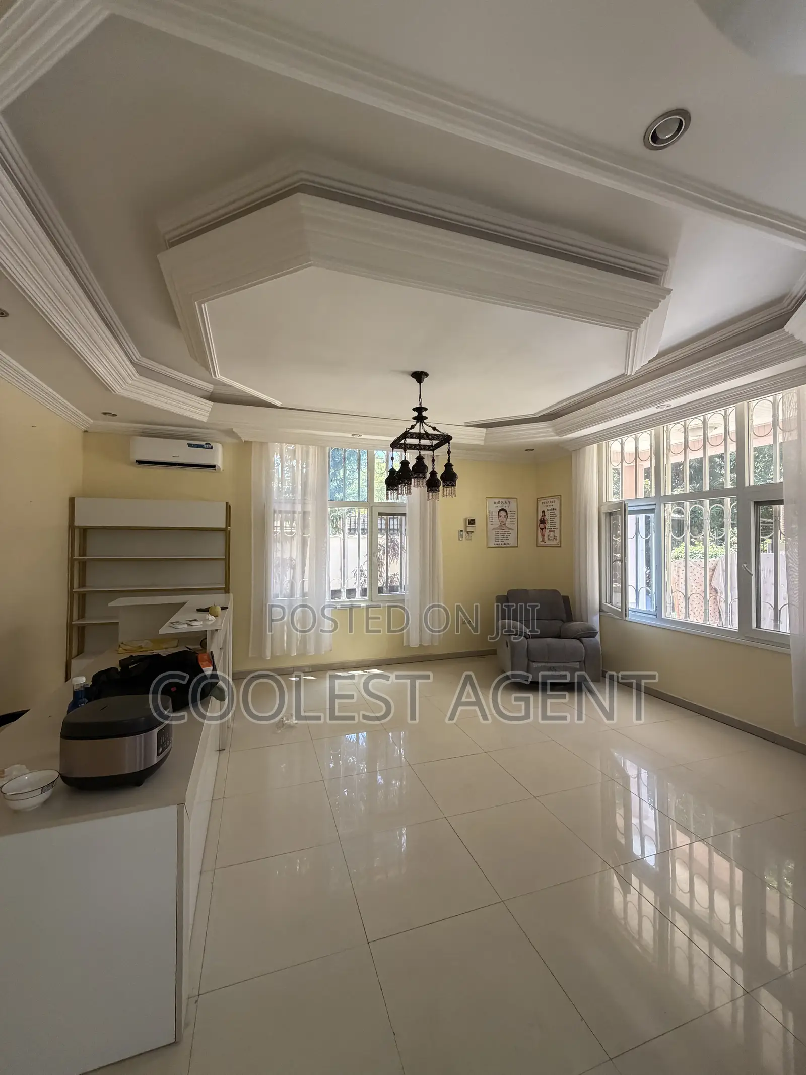 5bdrm Duplex in Coolest Estate, Oyster Bay for rent in Oyster Bay