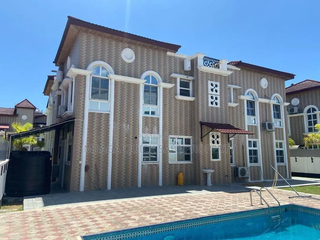 Furnished 5bdrm House in Msasani for rent in Msasani
