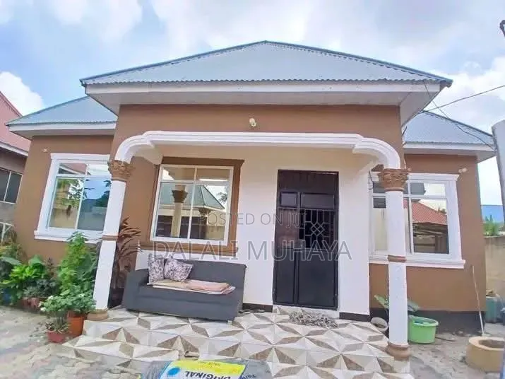 3bdrm House in Nyeburu Street, Chanika for sale in Chanika