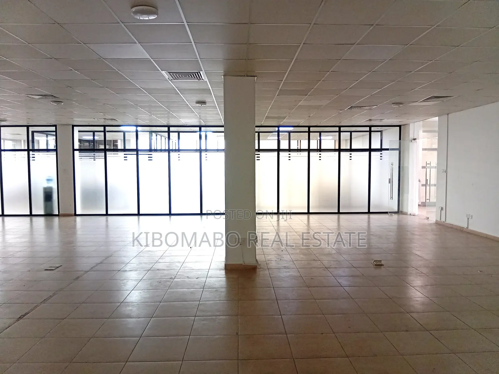 167 - 450 SQM Office Space Rental - in Ilala