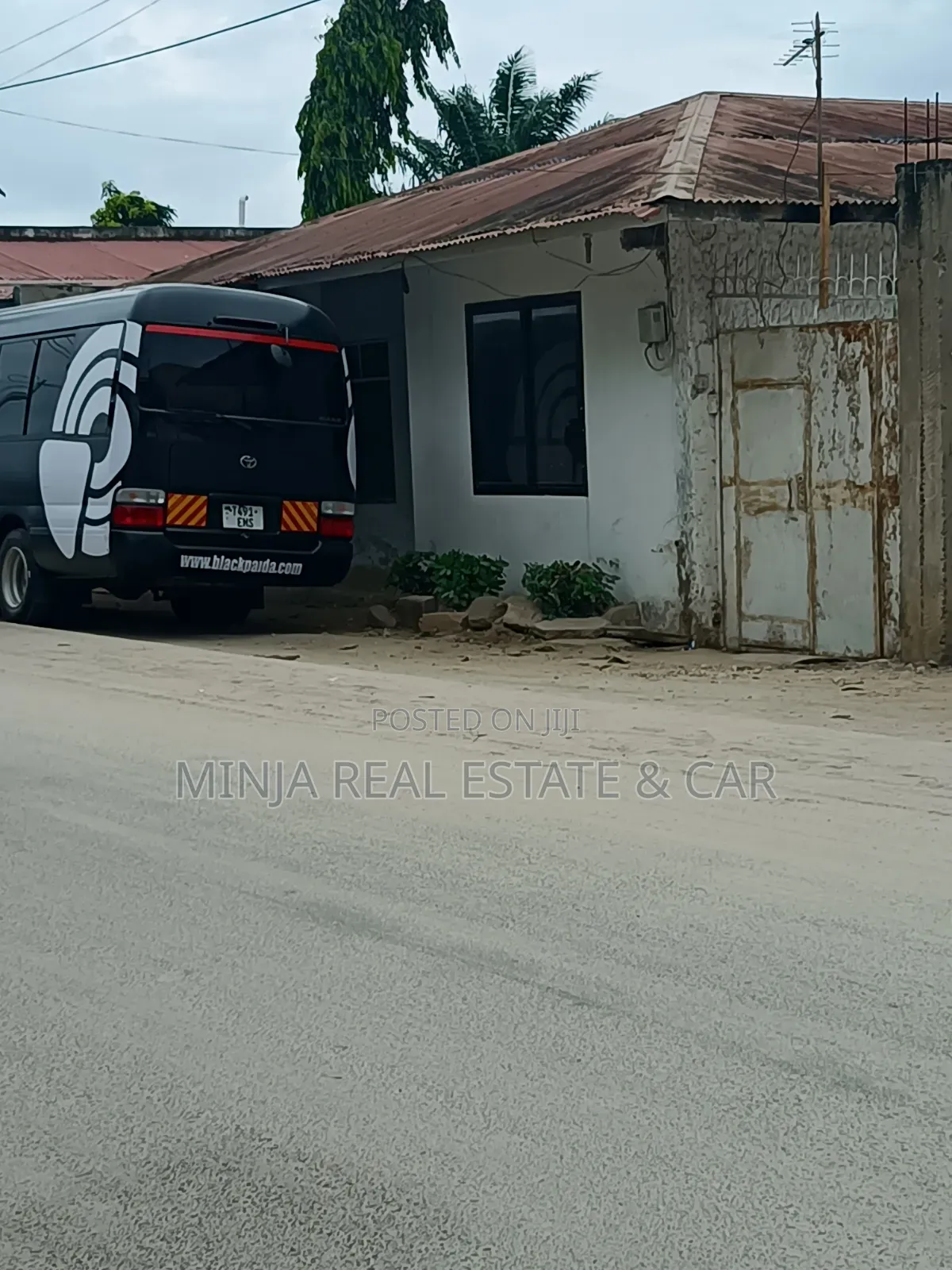 6bdrm House in Kinondoni for sale in Kinondoni