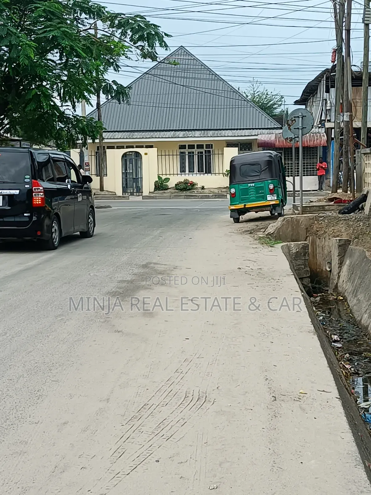 6bdrm House in Kinondoni for sale in Kinondoni