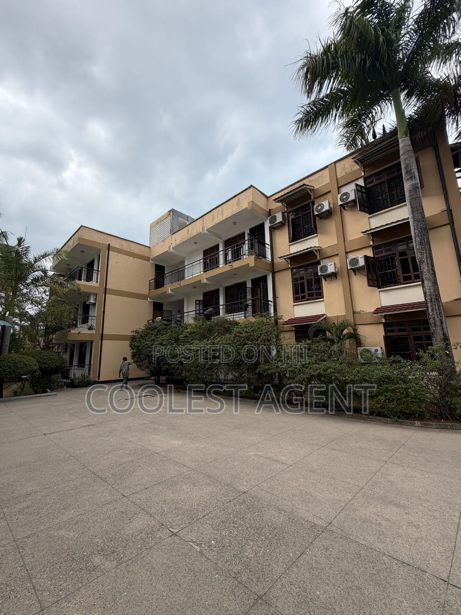 3bdrm Apartment in Coolest, Masaki for rent in Masaki