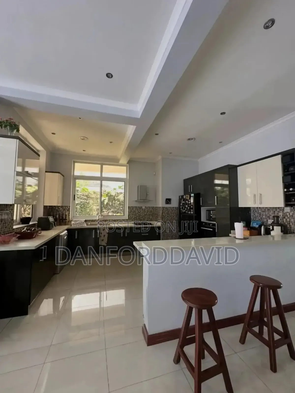 5bdrm House in Mikocheni Kws for sale in Mikocheni