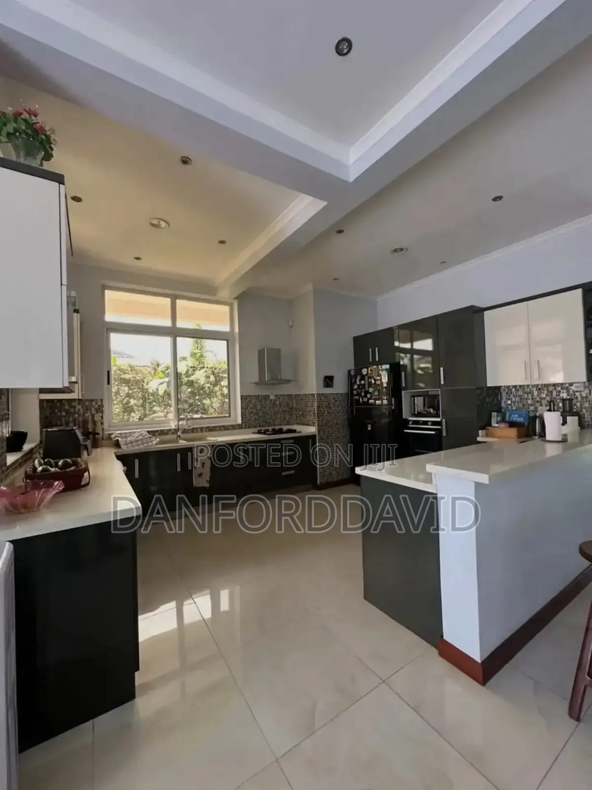 5bdrm House in Mikocheni Kws for sale in Mikocheni