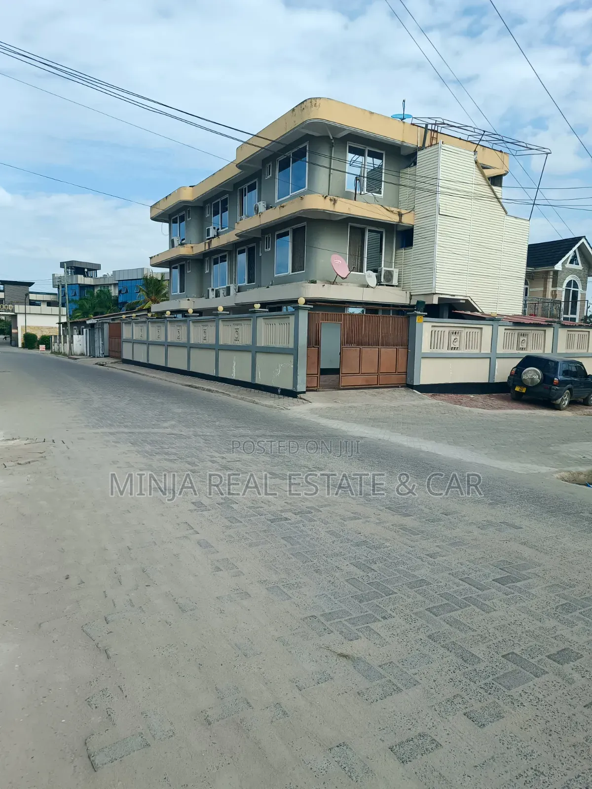 8bdrm Apartment in Kijitonyama for sale in Kijitonyama